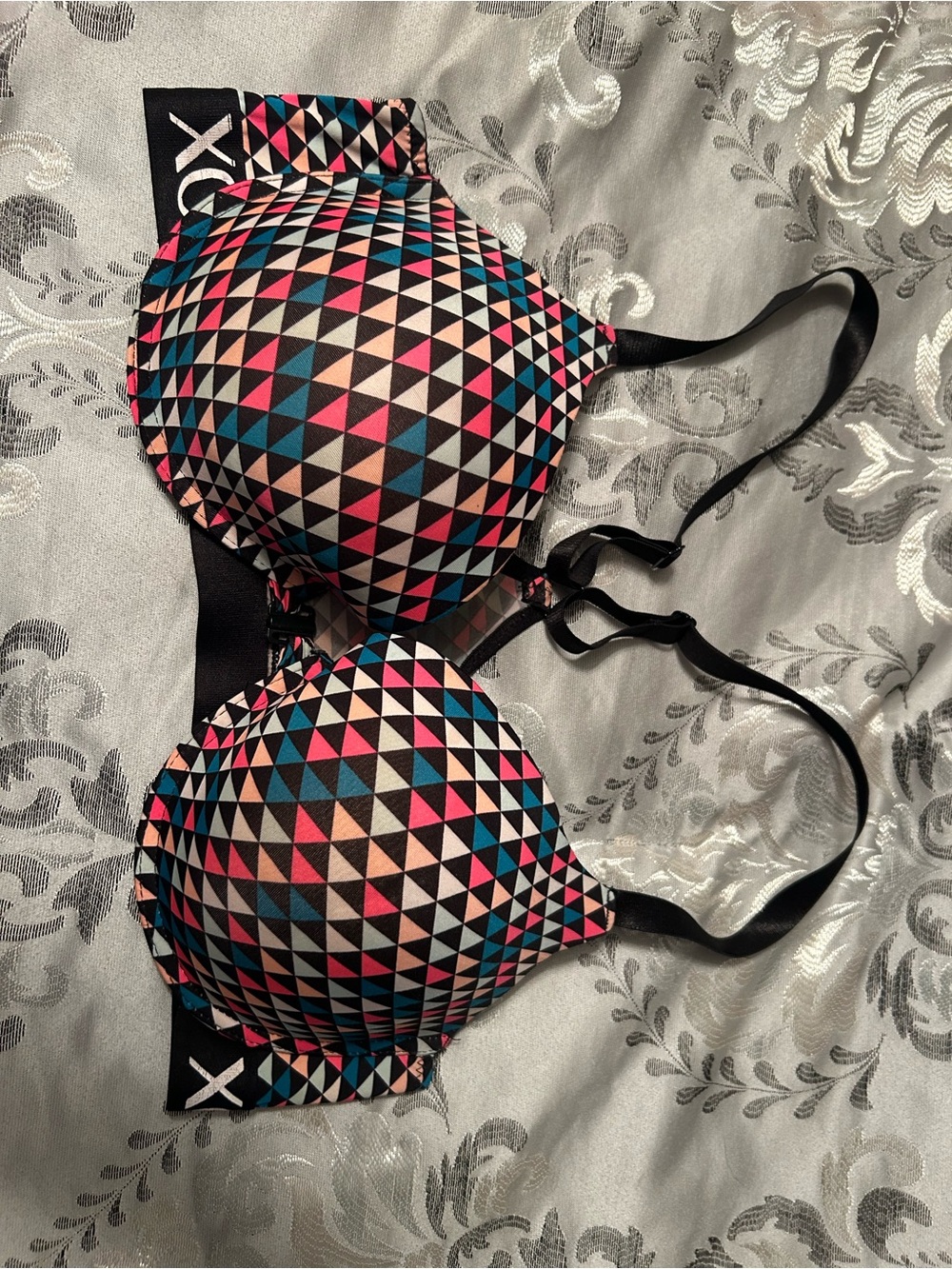 Women’s Padded Sports Bra - Multicolor Geometric Print